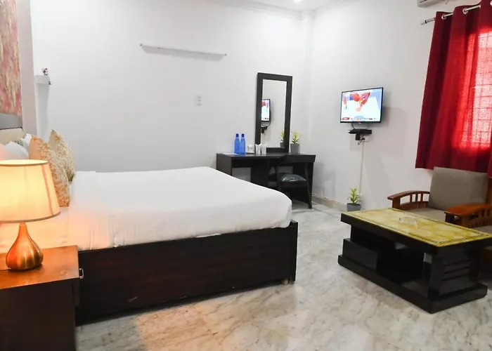 Deluxe King Room